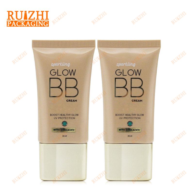 BB cream tube}