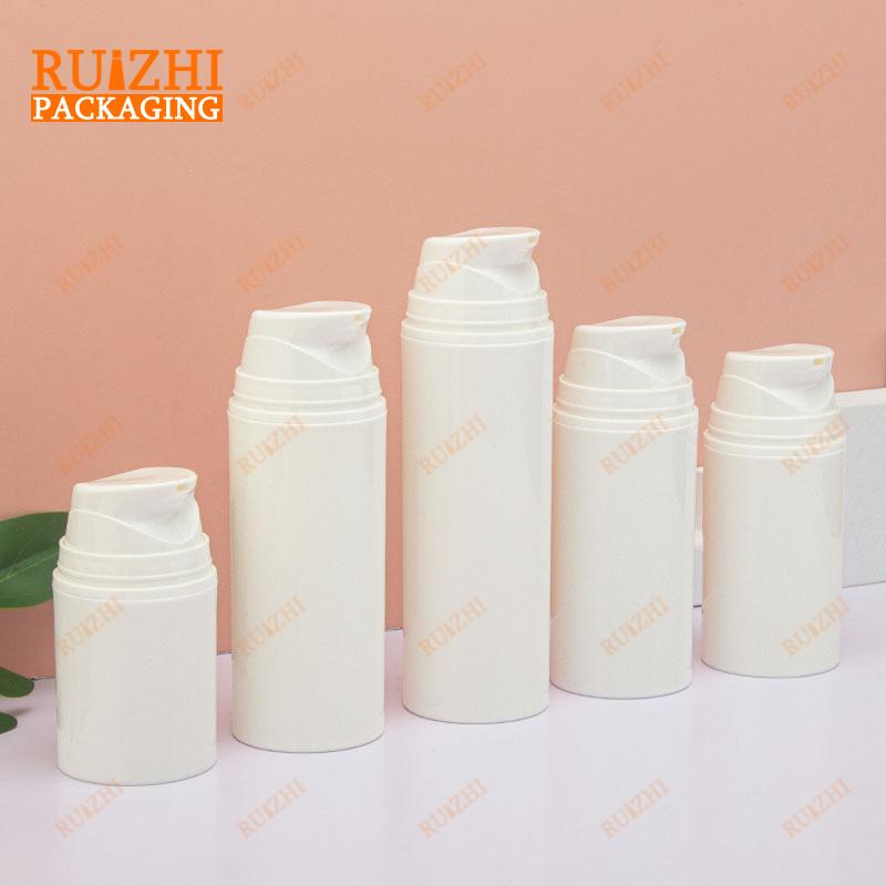 Cosmetic foam lotion bottle}