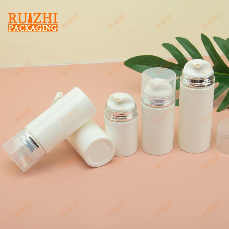 Cosmetic pump bottle}